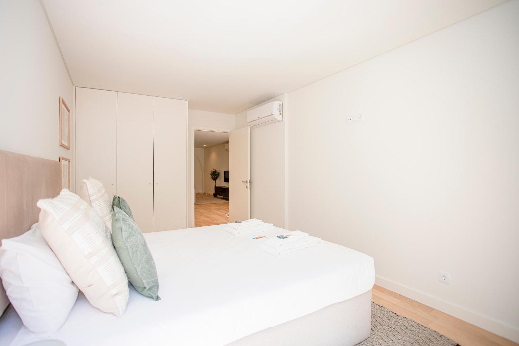 Liiiving In Porto - City Design Apartments Exterior photo